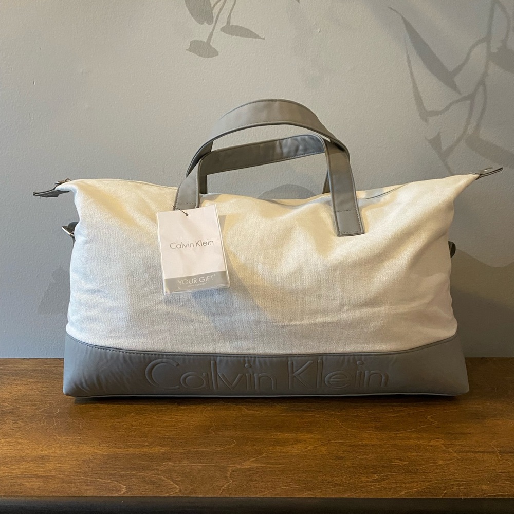 Calvin Klein Weekender/Duffle Bag
